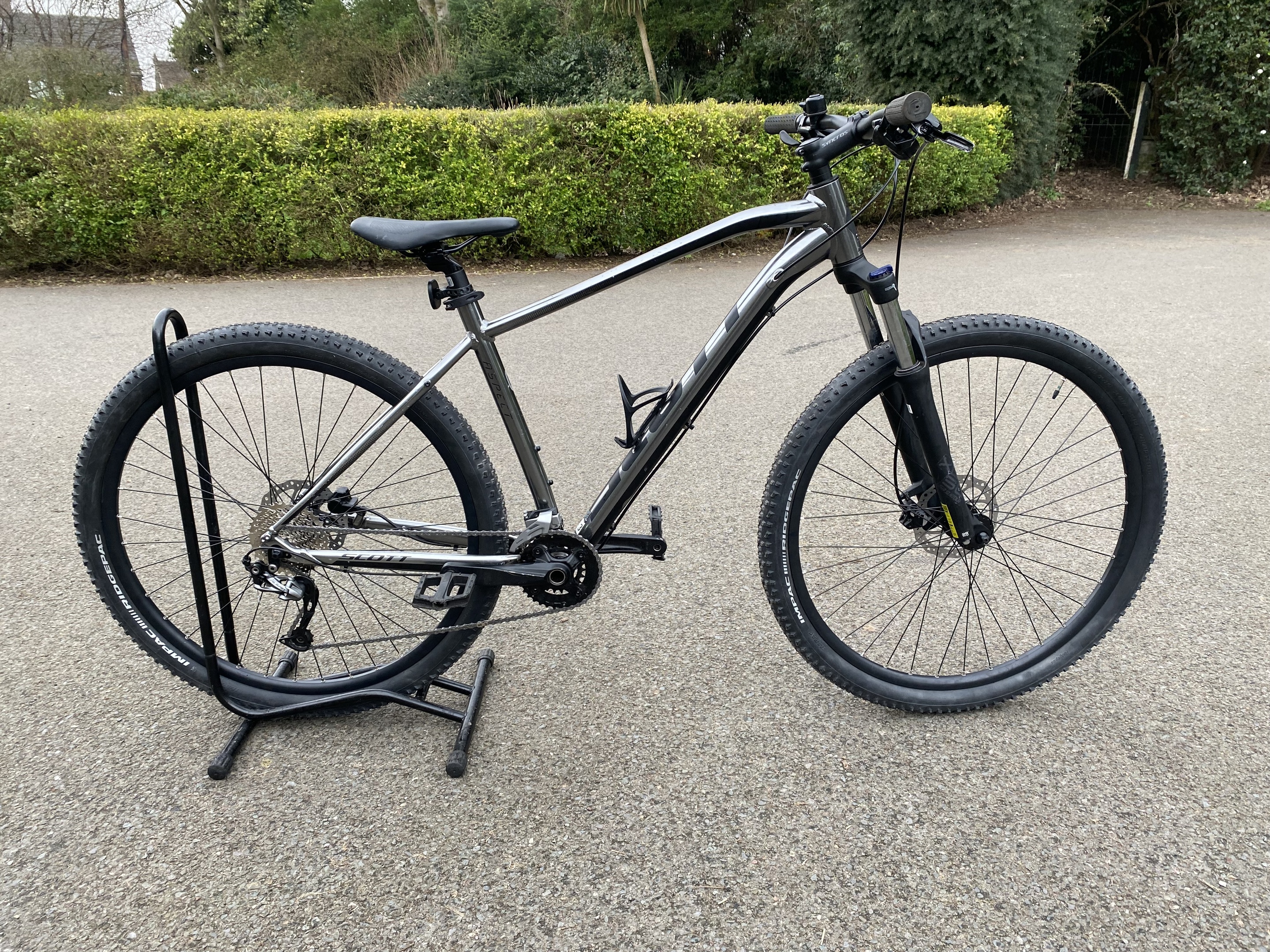 Scott aspect 960 large framed mountain bike. 